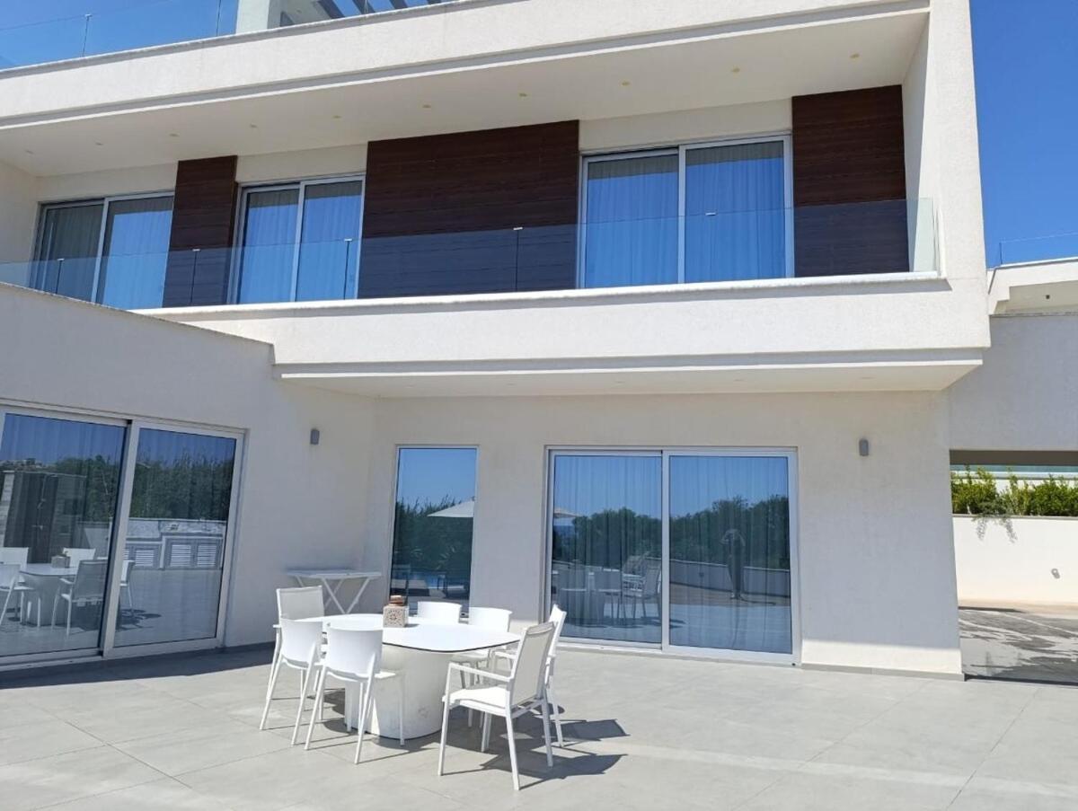Beachfront Luxury Villa Idania Ayia Napa Exterior foto